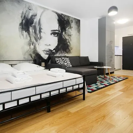 Livin Centrum Apartment 3*